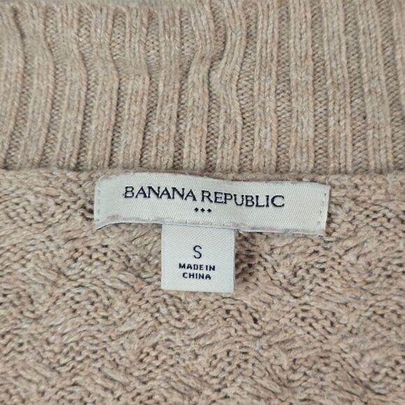 Banana Republic Small Beige V-Neck Knit Blend Sweater - Picture 3 of 16